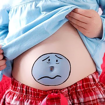 crianca com dor de barriga - pediatria