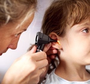 otoscopia exame pediatrico